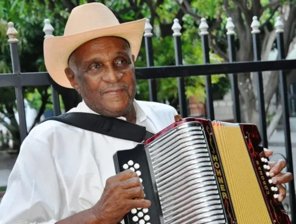 Murió Náfer Durán, el Rey Vallenato de 1976