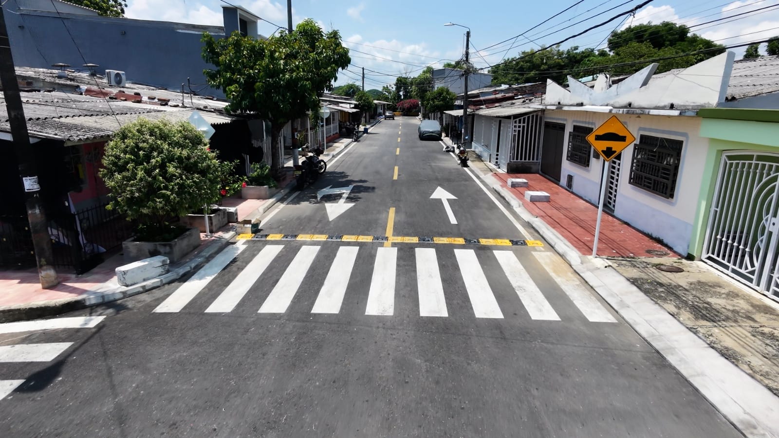 Pavimentación de vía le da nueva vida al barrio Simón Bolívar en Barrancabermeja