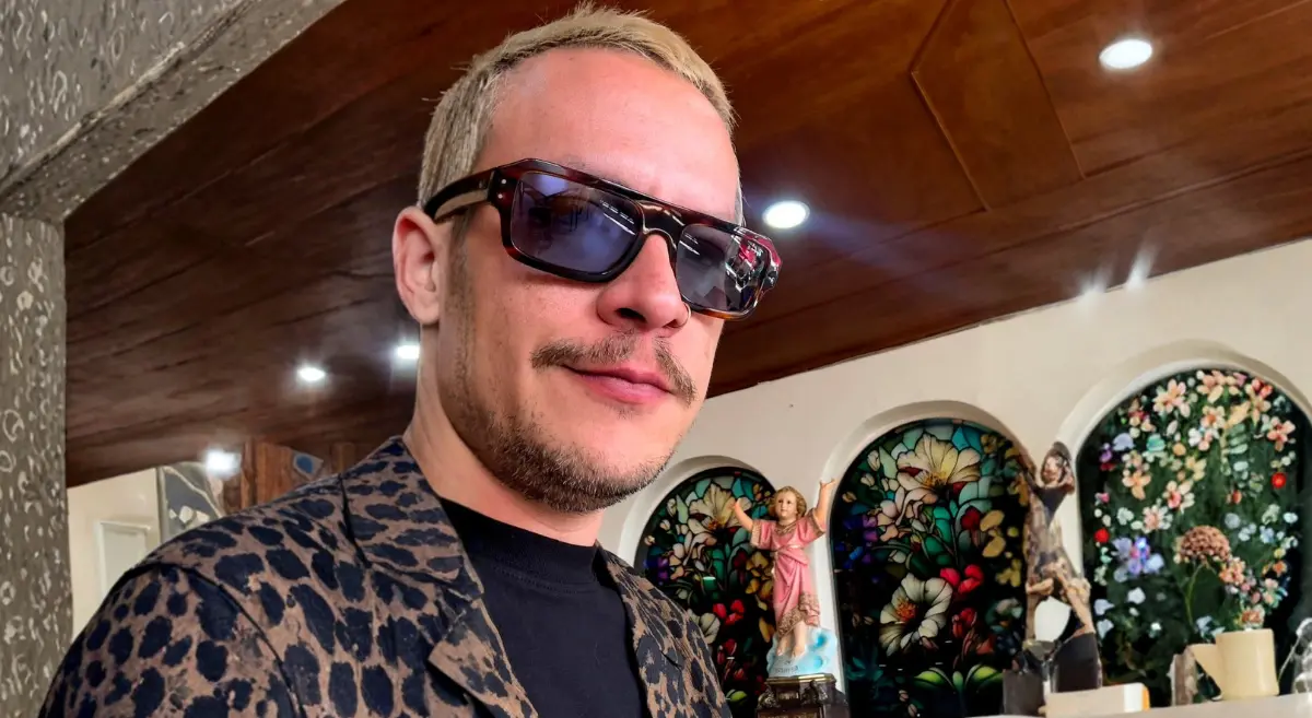 De la UIS a Nueva York: Divino Maik llevó el arte colombiano a la Bienal Nómade