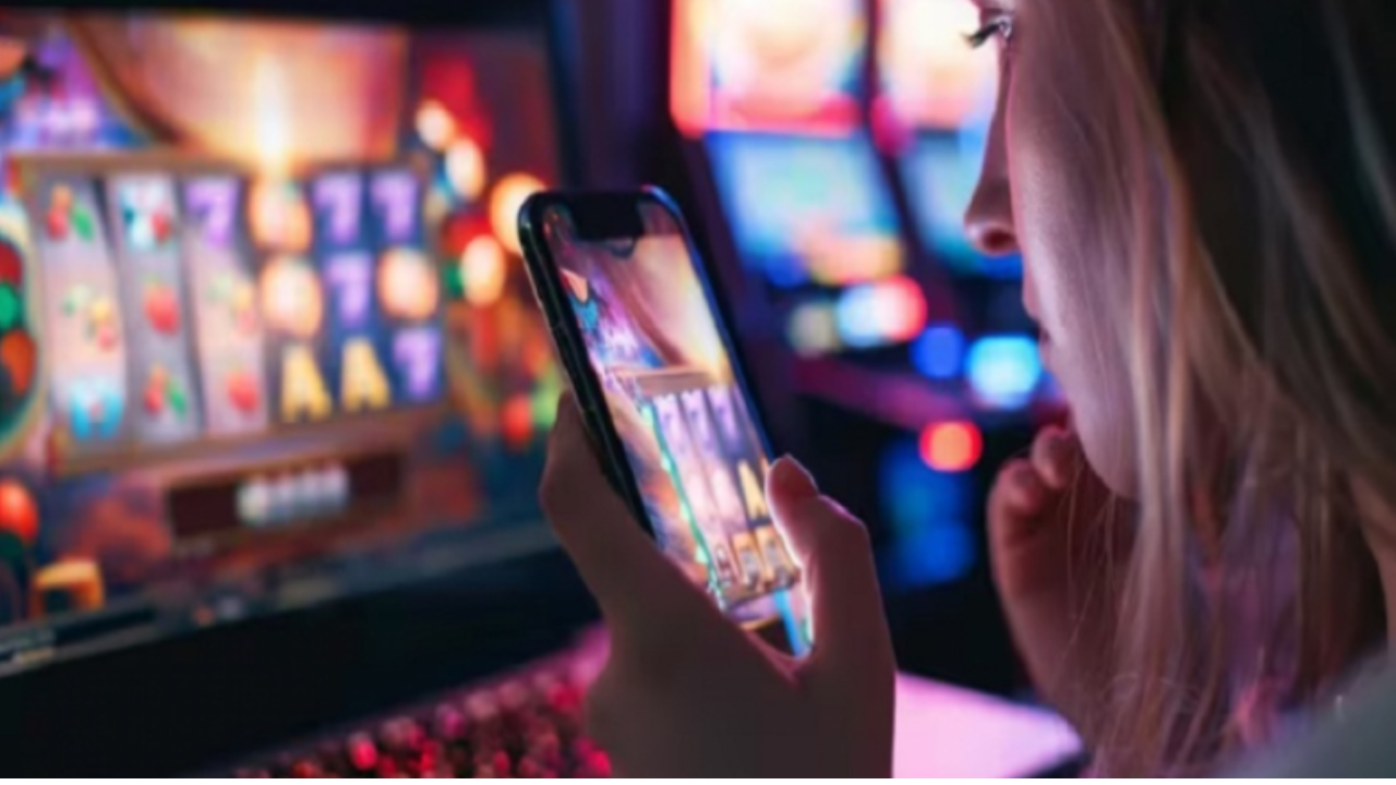 Proyecto de ley busca proteger a menores frente a los juegos de azar en internet