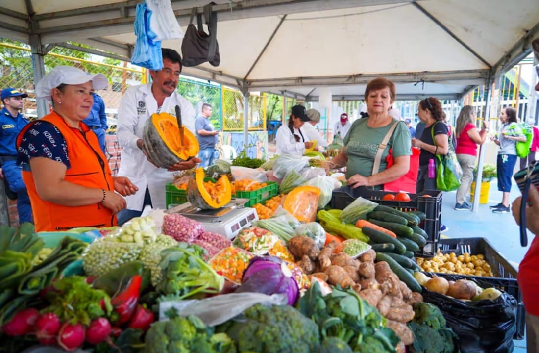 Alimentos encabezan aumento de inflación en el Área Metropolitana