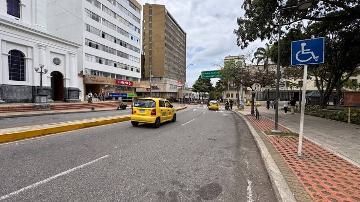 Día sin carro dejó caída en ventas para el 78% de comerciantes en Bucaramanga