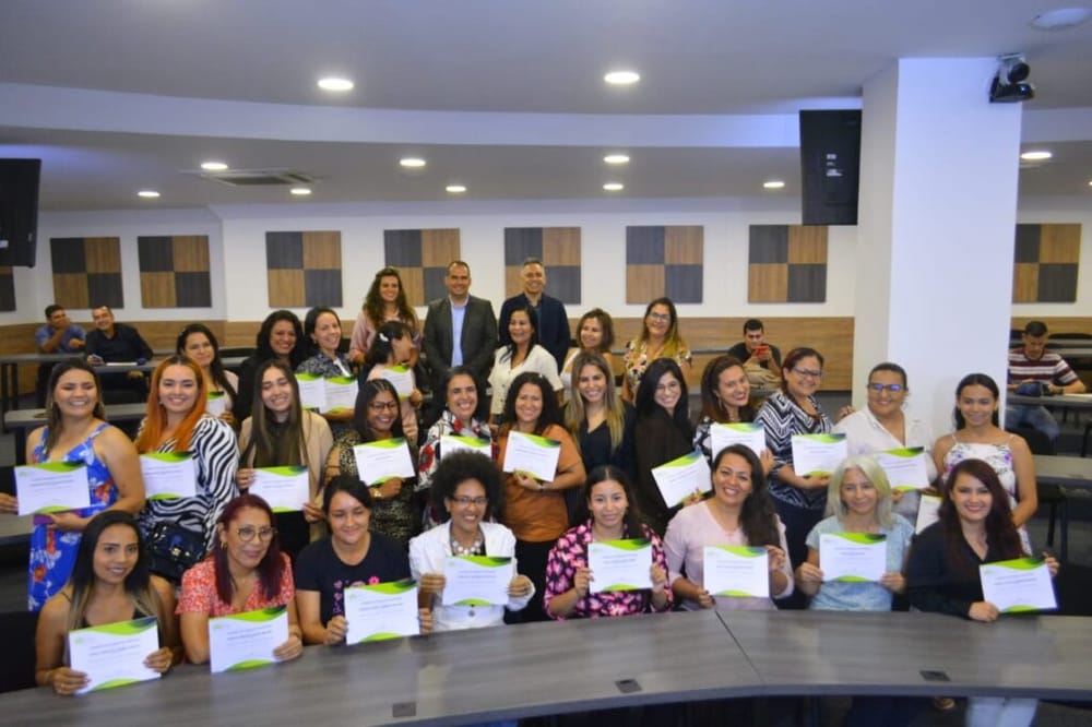 41 mujeres se prepararon en el seminario de finanzas personales imagen de la publicación