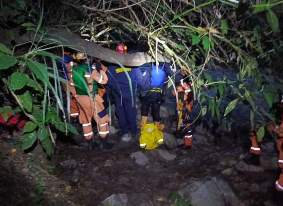 Al menos 20 personas fueron rescatadas tras creciente súbita en Piedecuesta imagen de la publicación