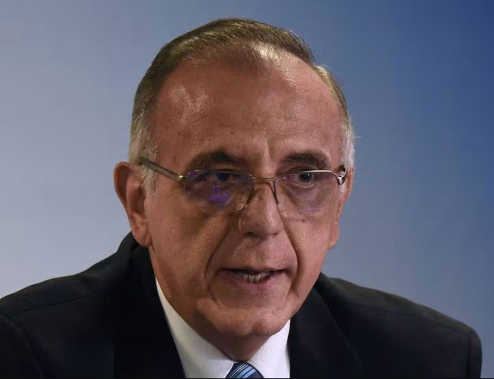 Piden renuncia del ministro de Defensa  Por acuerdo con las Farc de alias ‘Iván Mordisco’ imagen de la publicación