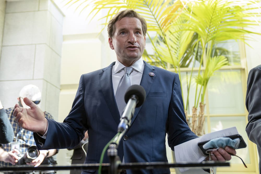 OpenAI suspende chatbot que simulaba identidad del candidato demócrata Dean Phillips imagen de la publicación