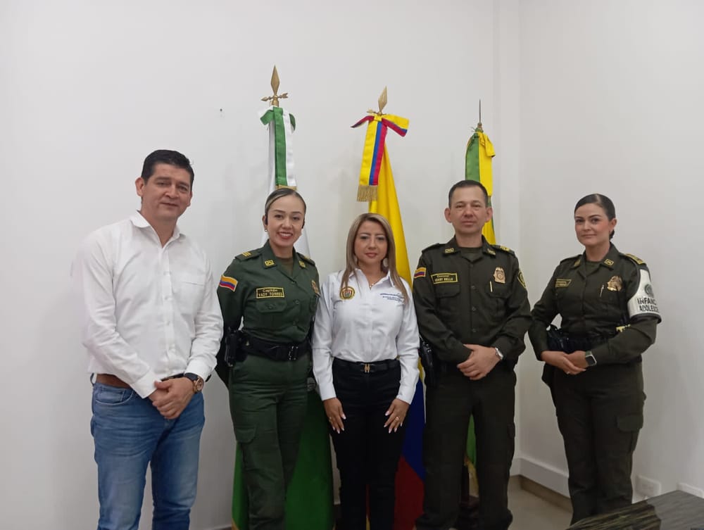 Policía y Secretaría de la Mujer se comprometen para erradicar la violencia de género en Bucaramanga imagen de la publicación