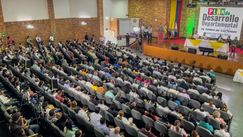 Productores agrícolas exponen desafíos en Vélez imagen de la publicación