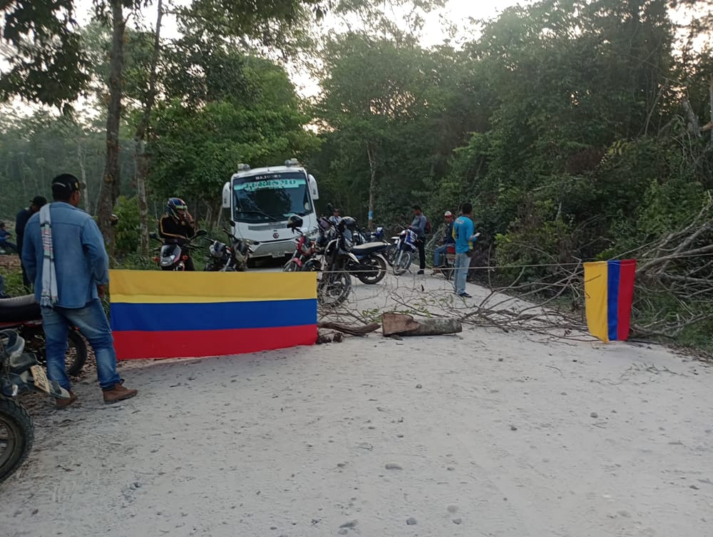 Protesta en Sabana de Torres: Padres y estudiantes exigen transporte escolar imagen de la publicación