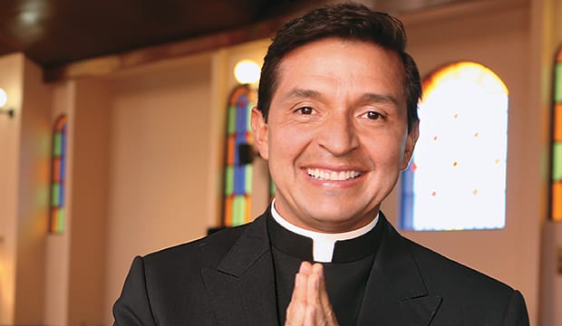 El Padre Chucho se confiesa en entrevista con The Suso's Show imagen de la publicación