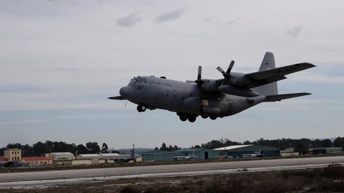 Avión militar se estrelló y dejó 15 personas fallecidas imagen de la publicación