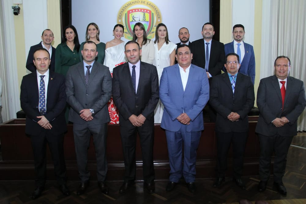 Posesión de los nuevos gerentes de las ESE en Santander imagen de la publicación
