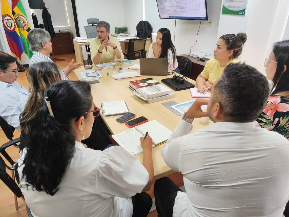 Secretario de Planeación de Santander impulsa alianza estratégica con IDESAN imagen de la publicación