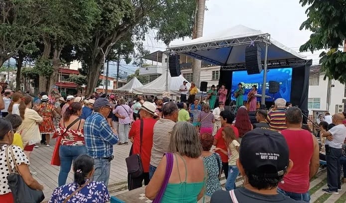 Santa Ana se prepara para un Festival Artístico de la Casa de la Cultura imagen de la publicación