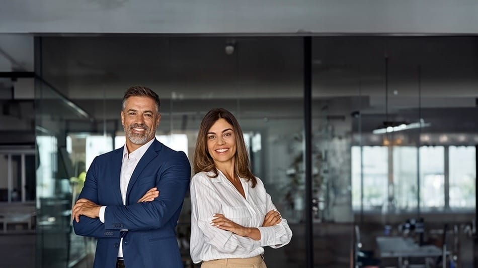 Uniandes y Coursera lanzan revolucionaria Maestría en Gerencia de Tecnologías de Información imagen de la publicación