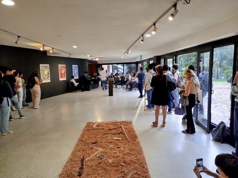 Arte y música se fusionan: Exposición de lutieres en la UIS imagen de la publicación