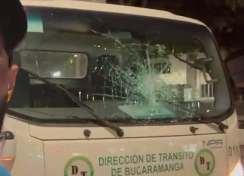 VIDEO. Motociclista fue multado y denunciado por dañar grúa de Tránsito imagen de la publicación