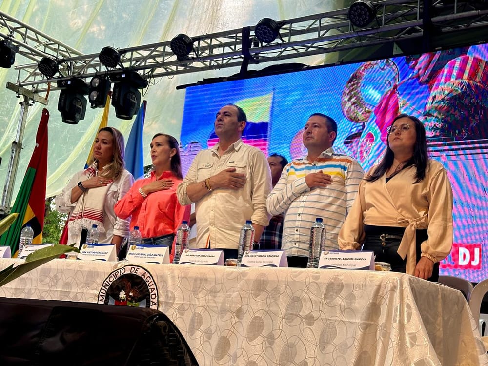 Gobernador de Santander impulsa desarrollo en Carcasí y Aguada imagen de la publicación