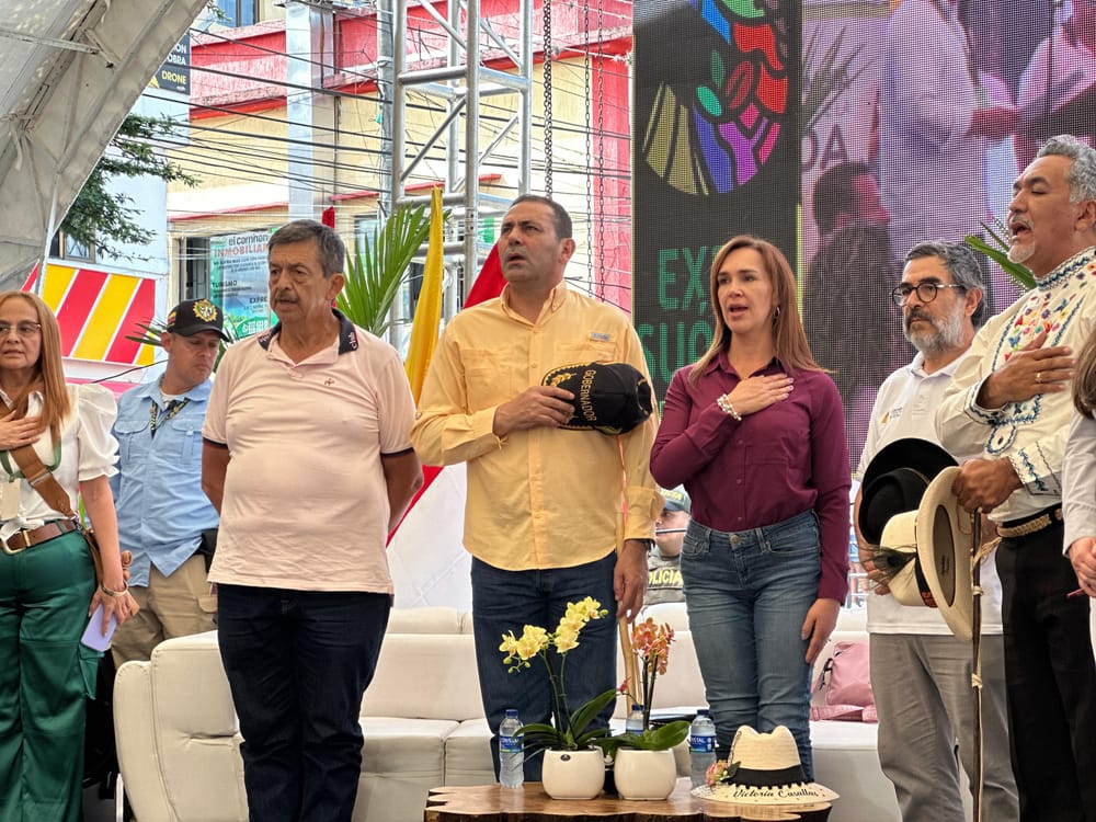 Durante este puente festivo el Gobernador de Santander impulsa proyectos en provincias imagen de la publicación