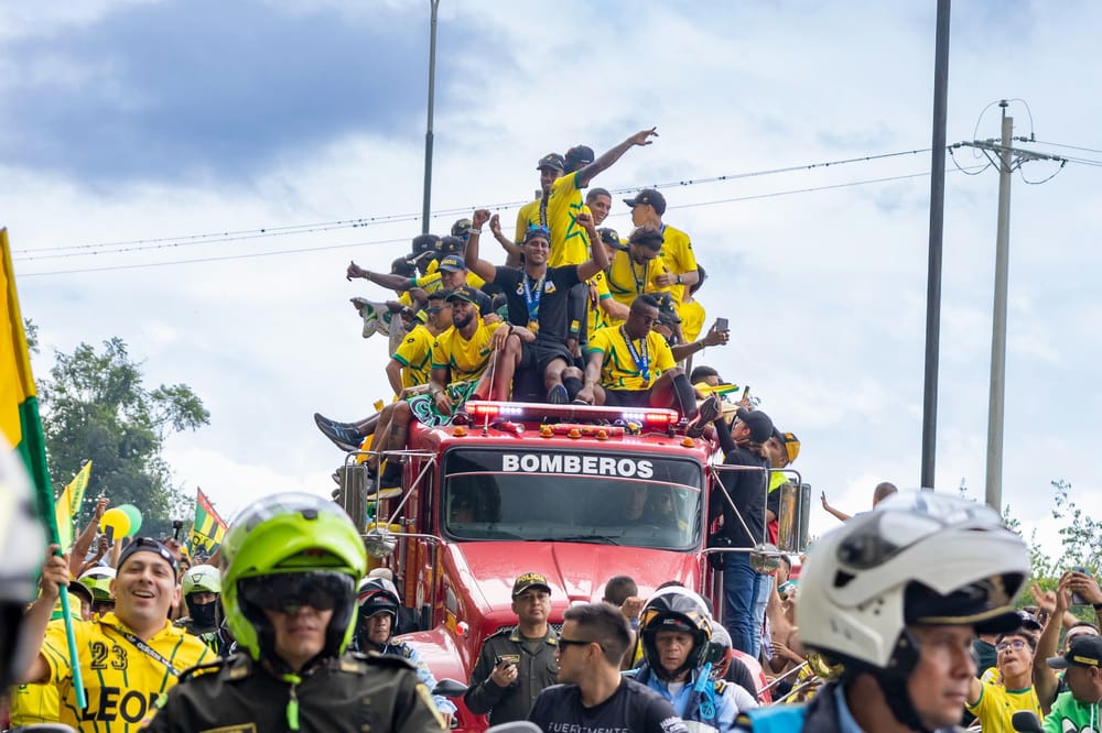 Girón celebró la victoria del Leopardo en una jornada histórica imagen de la publicación