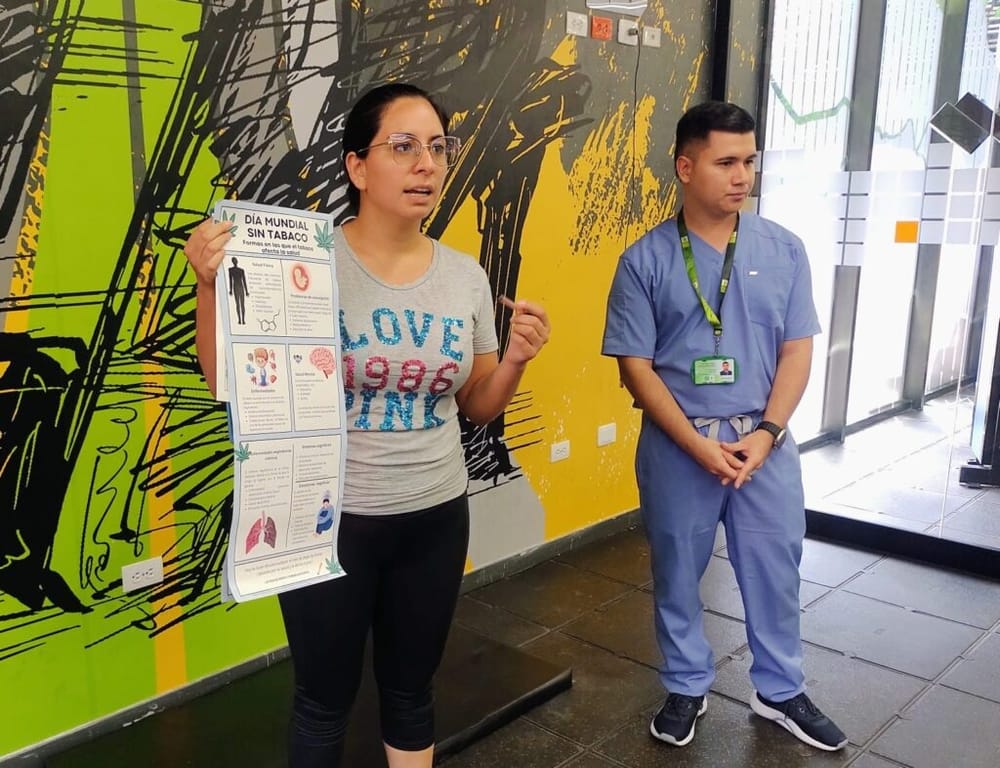 Con yoga y deporte, concientizan sobre los peligros del tabaco imagen de la publicación