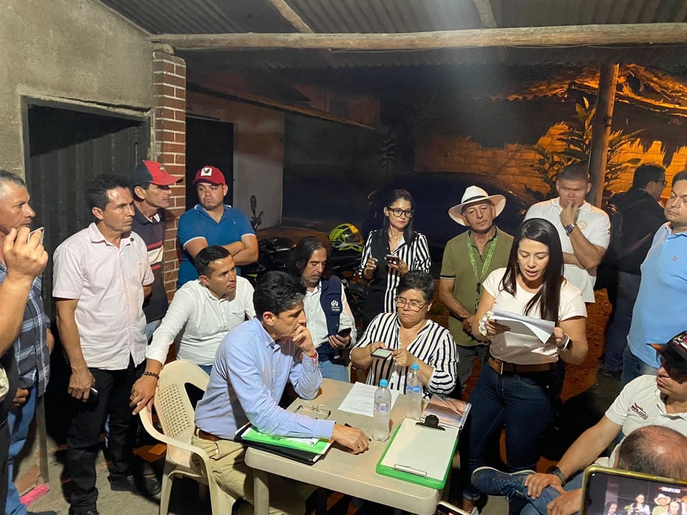 La vía Bucaramanga-Barrancabermeja reabre tras acuerdos imagen de la publicación