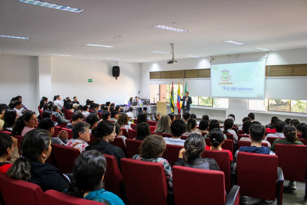 Cerca de 1.400 estudiantes inician su trayectoria en la UIS Barbosa imagen de la publicación