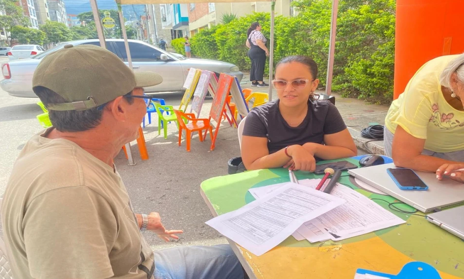 Persona con discapacidad visual se une al equipo de Piedecuestana de Servicios Públicos imagen de la publicación