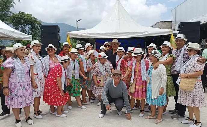 Más de 1.500 asistentes celebraron la música campesina en Rosa Blanca imagen de la publicación