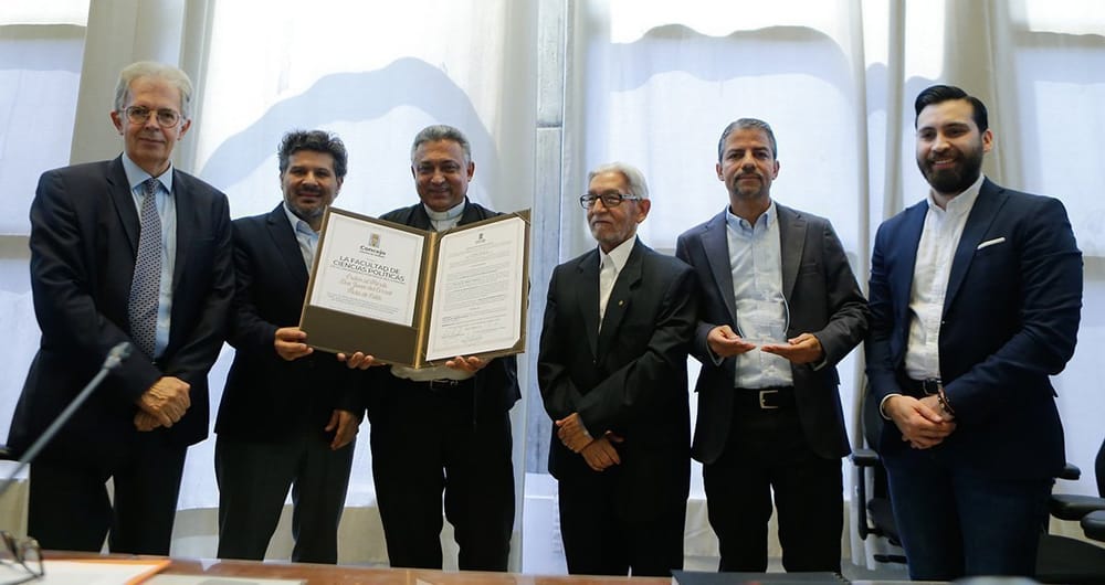 Concejo de Medellín otorga a la UPB la Orden al Mérito don Juan del Corral imagen de la publicación