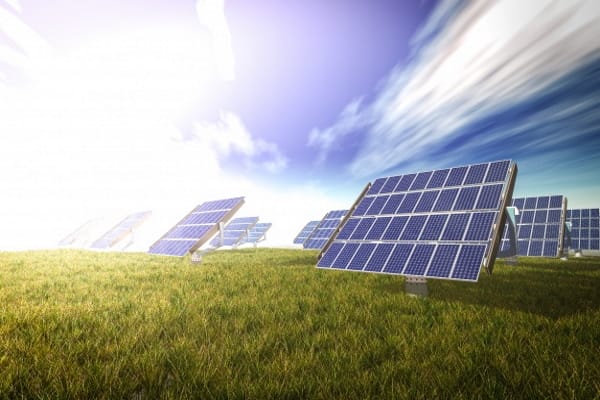Crean película ultrafina que podría reemplazar los paneles solares imagen de la publicación