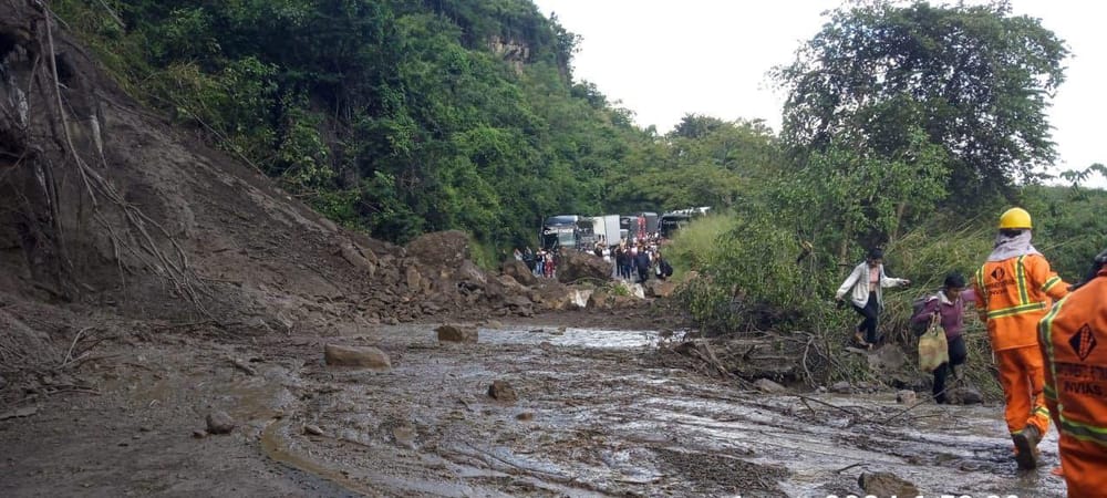 Seis municipios están en alerta roja por deslizamientos en Santander imagen de la publicación