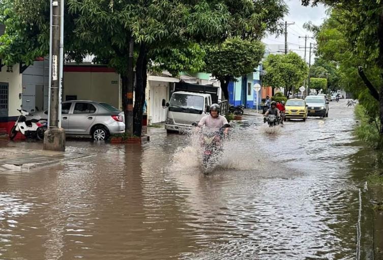 Fuerte tormenta causó inundaciones y emergencias en Barrancabermeja imagen de la publicación