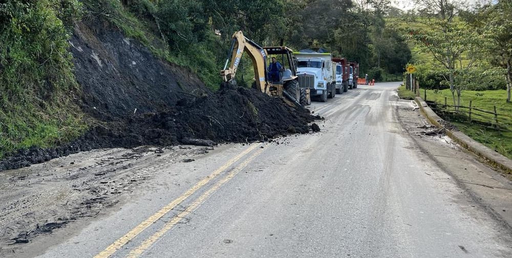 Inician obras en la Troncal Central y la Variante Barbosa en Santander imagen de la publicación