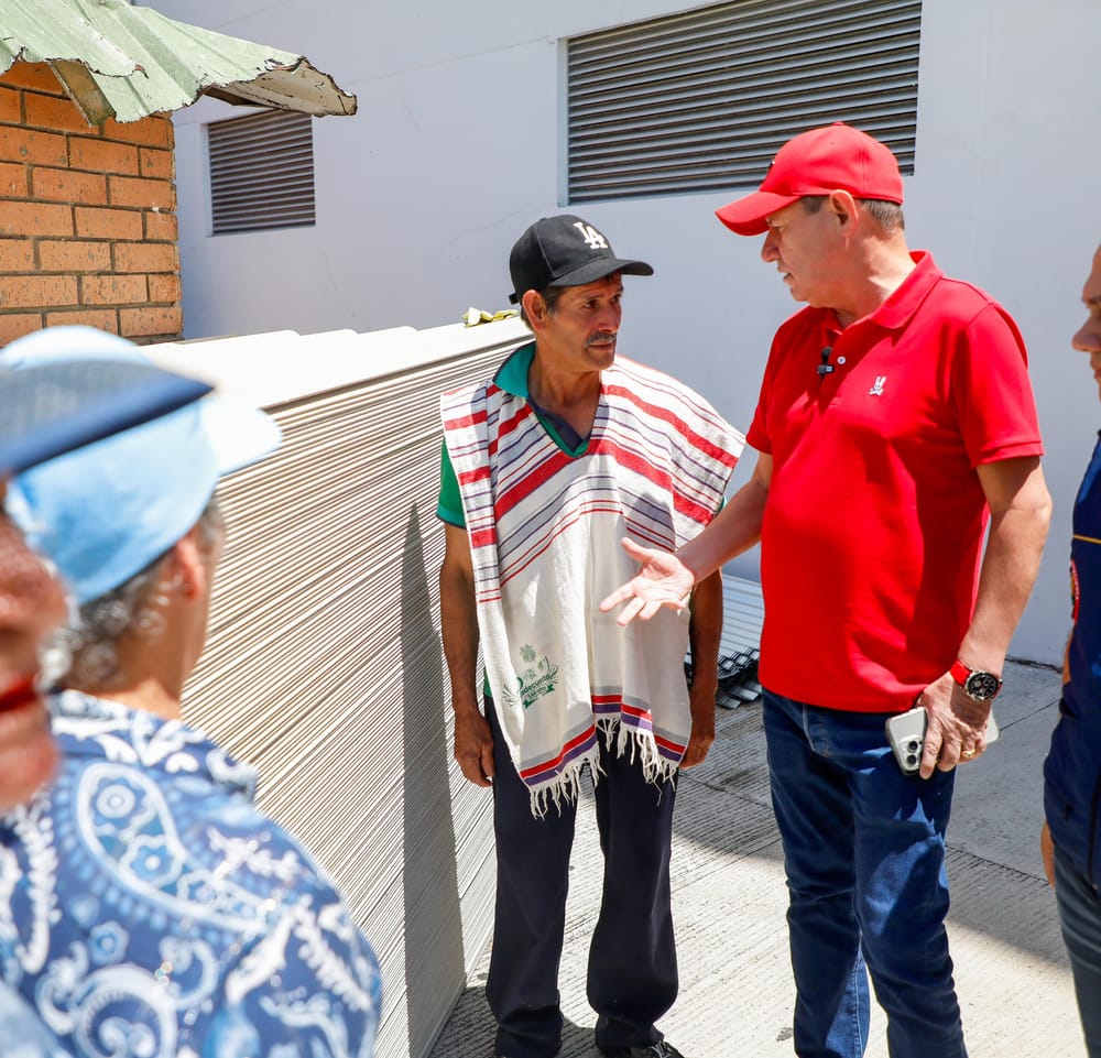 Familias de Piedecuesta reciben ayuda para reparar techos dañados por fuertes lluvias imagen de la publicación