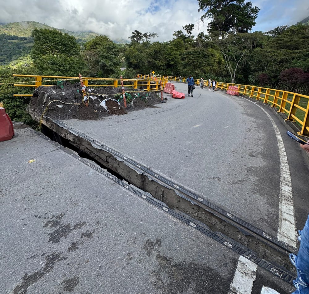 ‘Puente Primero’ se derrumbó imagen de la publicación