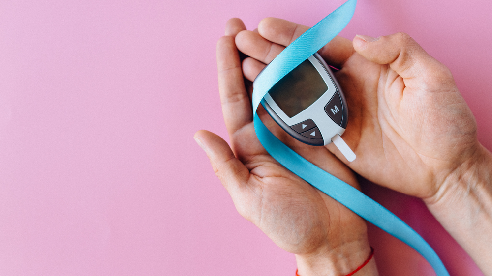 Prevención y autocuidado: 10 recomendaciones clave para el control de la diabetes imagen de la publicación