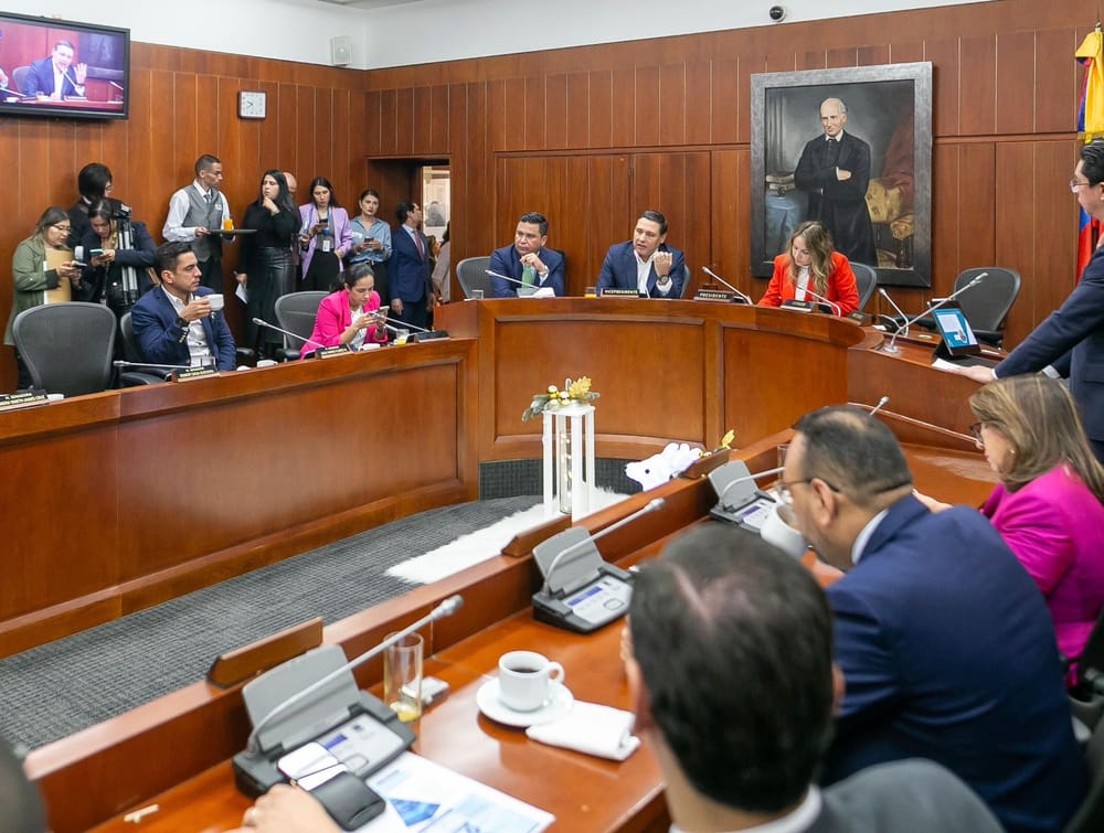 Comisión Sexta del Senado aprueba Proyecto de Ley de Datos para impulsar la inteligencia artificial en Colombia imagen de la publicación