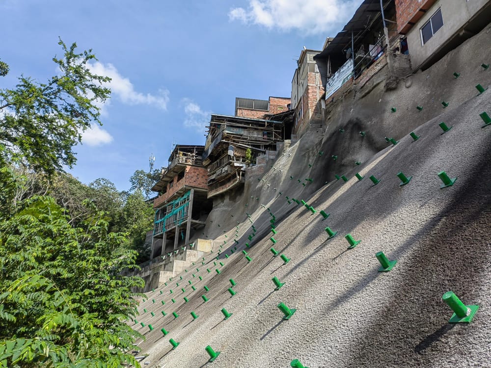Obra de mitigación protege a 7.400 habitantes del Barrio Cordoncillos II imagen de la publicación