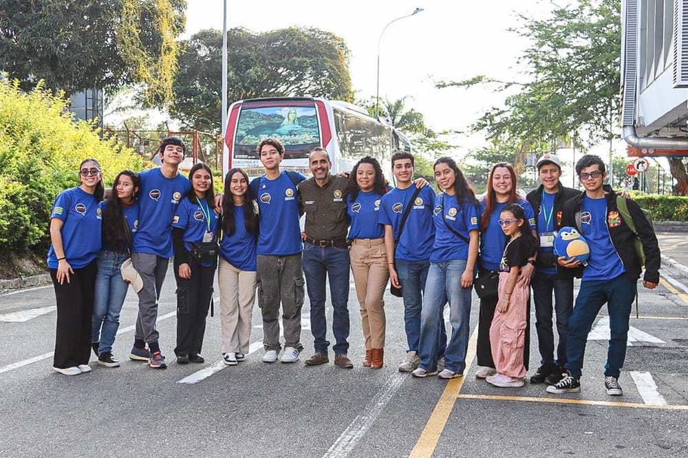 Estudiantes santandereanos regresan tras vivir inmersión cultural en Reino Unido imagen de la publicación