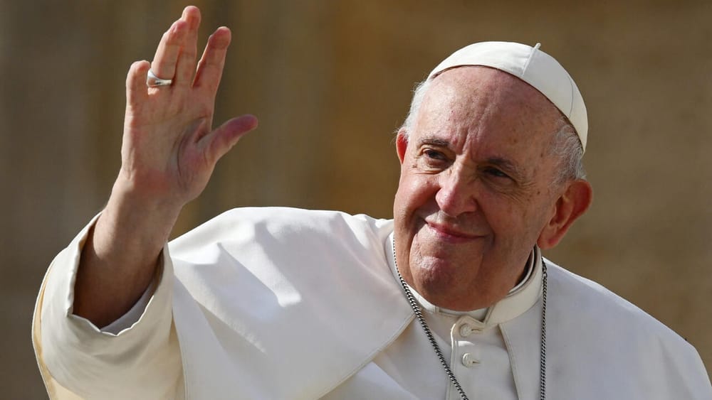 Papa Francisco superó fase crítica y el parte médico es alentador imagen de la publicación
