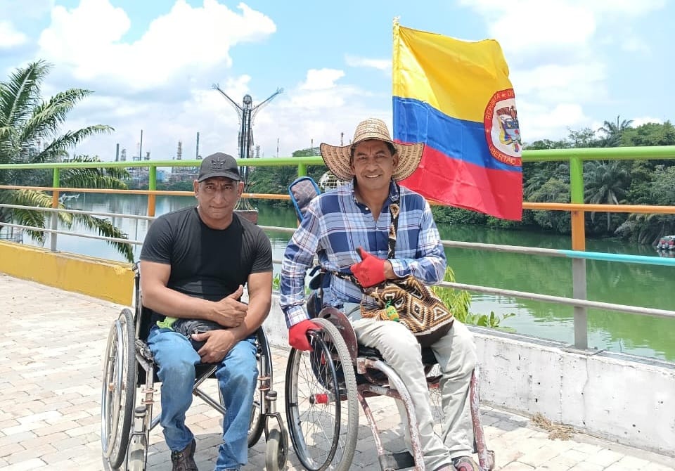 Rodando por la dignidad imagen de la publicación