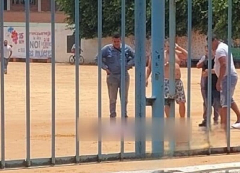 Venezolano baleado en la cancha de tierra imagen de la publicación