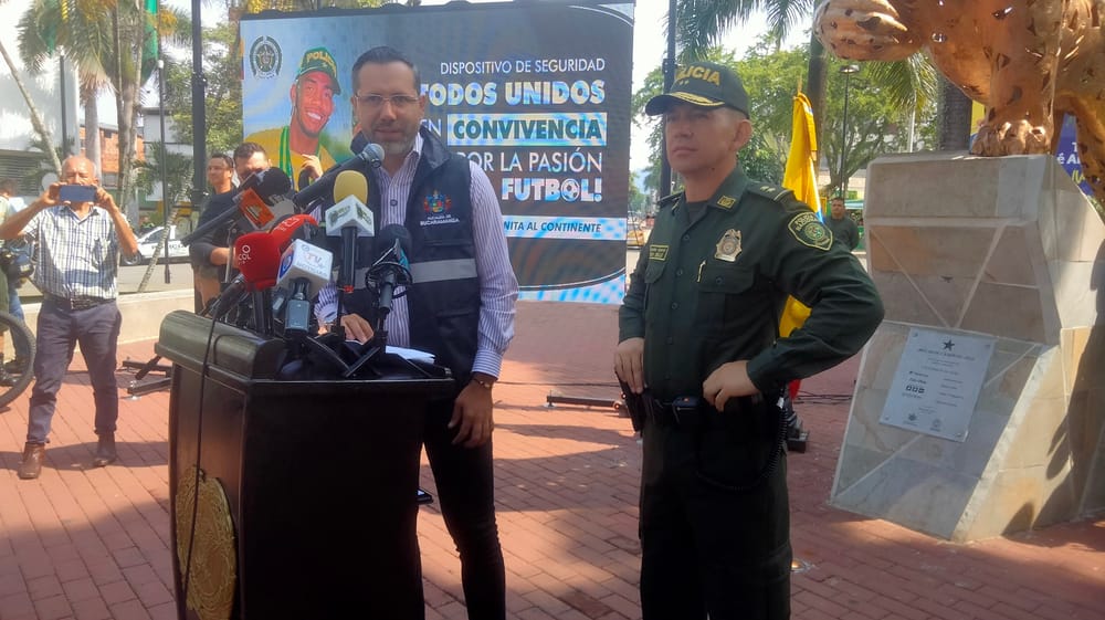 Tres mil Policías en alerta durante los partidos del fútbol continental imagen de la publicación