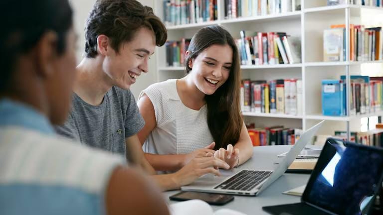 Lanzan fondo de becas globales para emprendedores colombianos imagen de la publicación