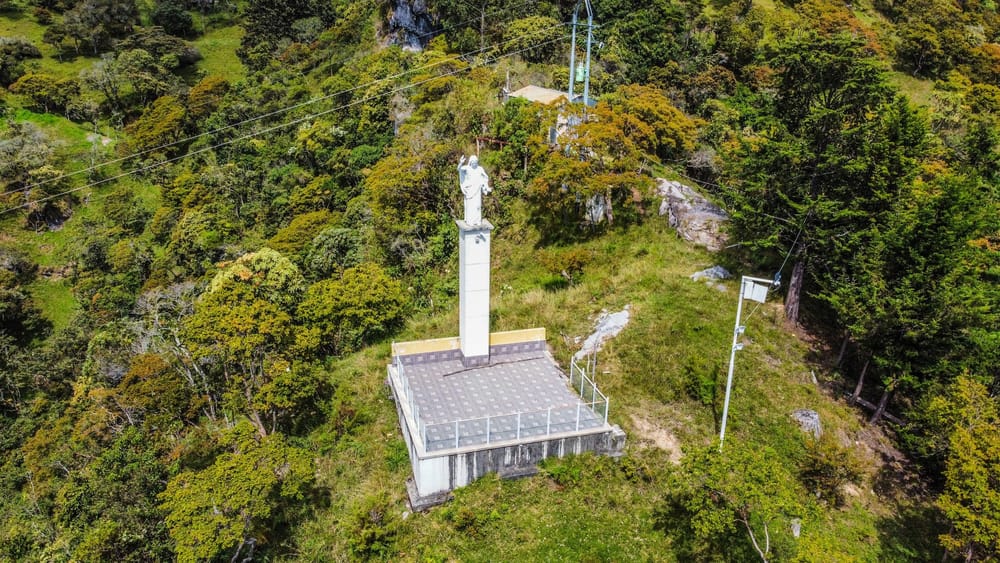 Bolívar (S) inaugura el viacrucis más largo de Colombia imagen de la publicación