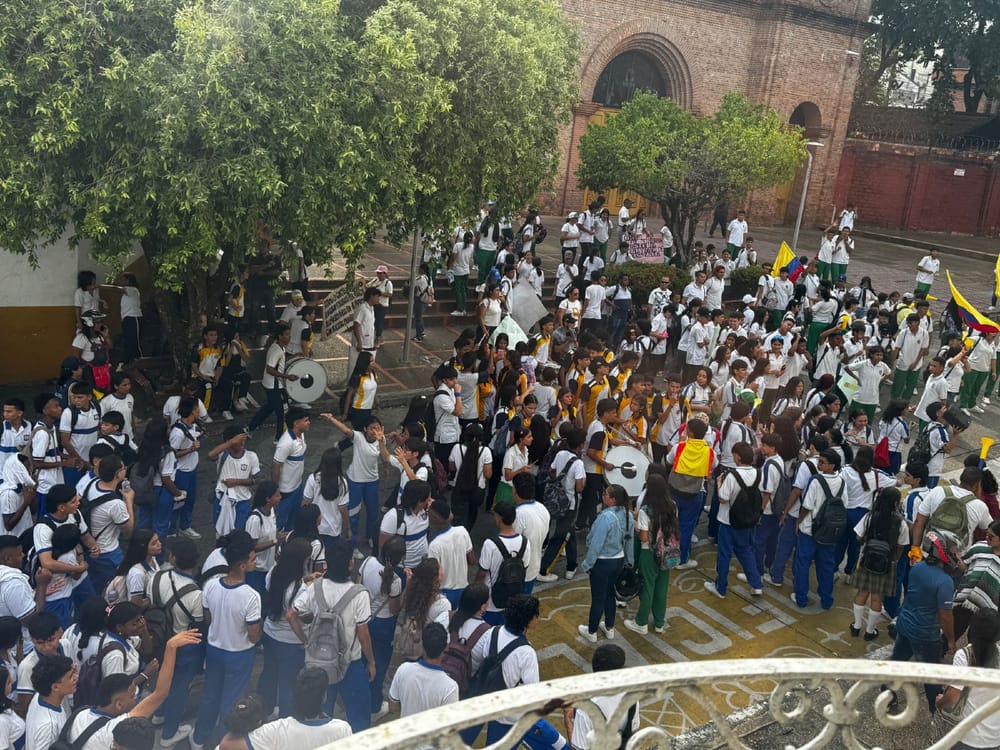 “Queremos transporte escolar”: estudiantes de Barrancabermeja alzan su voz en protestas imagen de la publicación