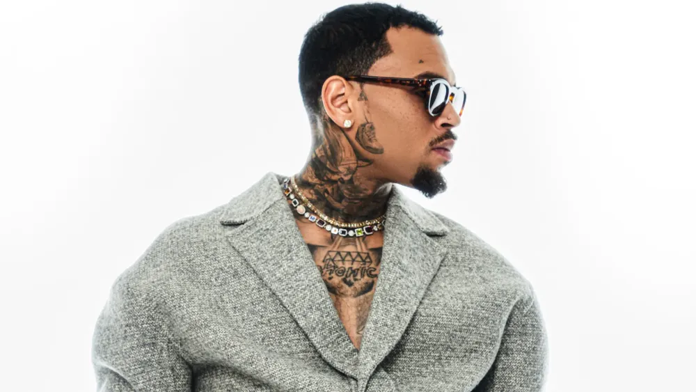 Chris Brown tendrá gira mundial este 2025 imagen de la publicación