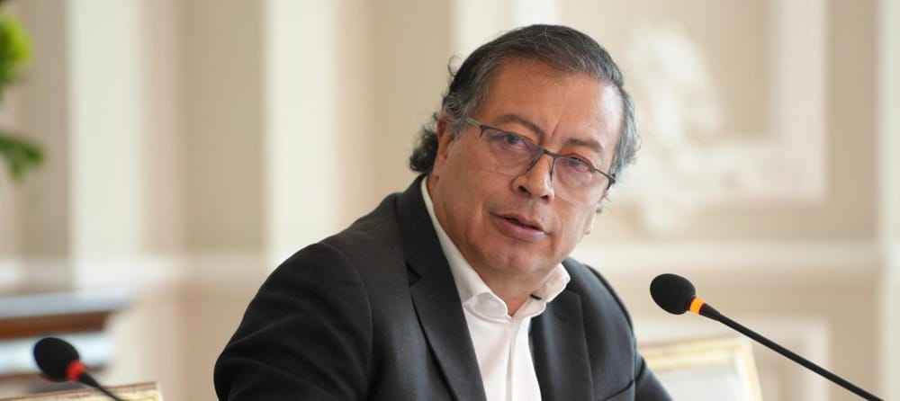 Petro denuncia que impidieron ingreso de enfermera para cuidar a su padre imagen de la publicación