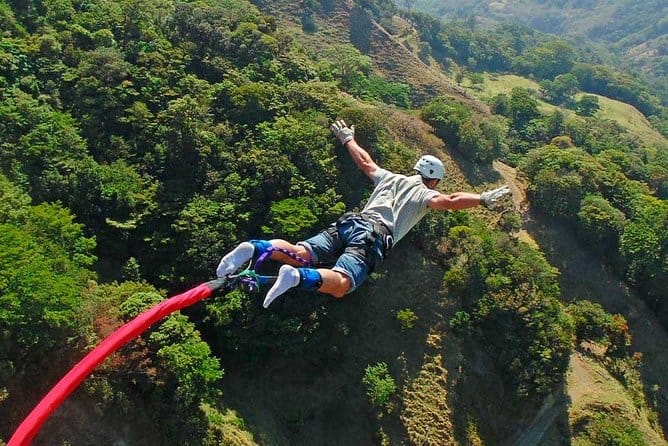 El bungee jumping más alto de Sudamérica está en San Gil imagen de la publicación